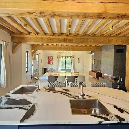 D'exception, 5 Chambres, 20m Plage, Spa. *