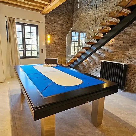 וילה D'exception, 5 Chambres, 20m Plage, Spa. *