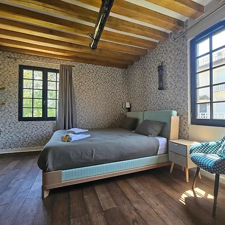 Villa D'exception, 5 Chambres, 20m Plage, Spa.