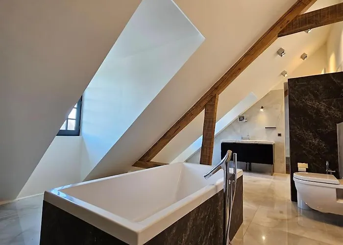 Villa D'exception, 5 Chambres, 20m Plage, Spa.