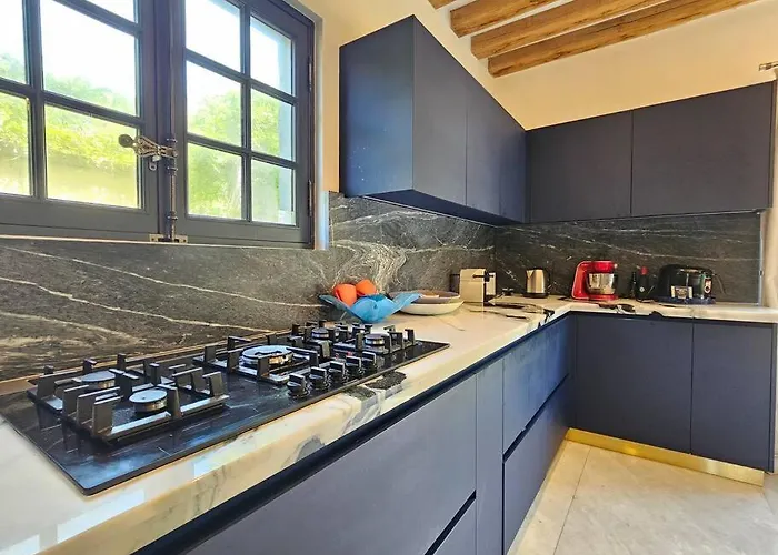 Villa D'exception, 5 Chambres, 20m Plage, Spa. *