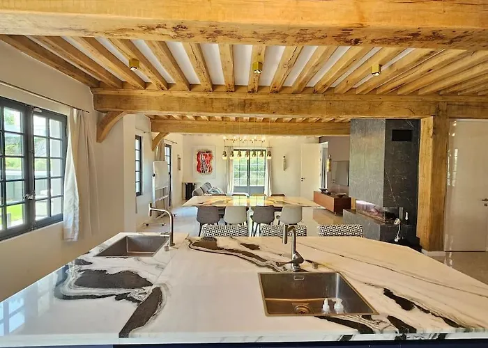 D'exception, 5 Chambres, 20m Plage, Spa. *